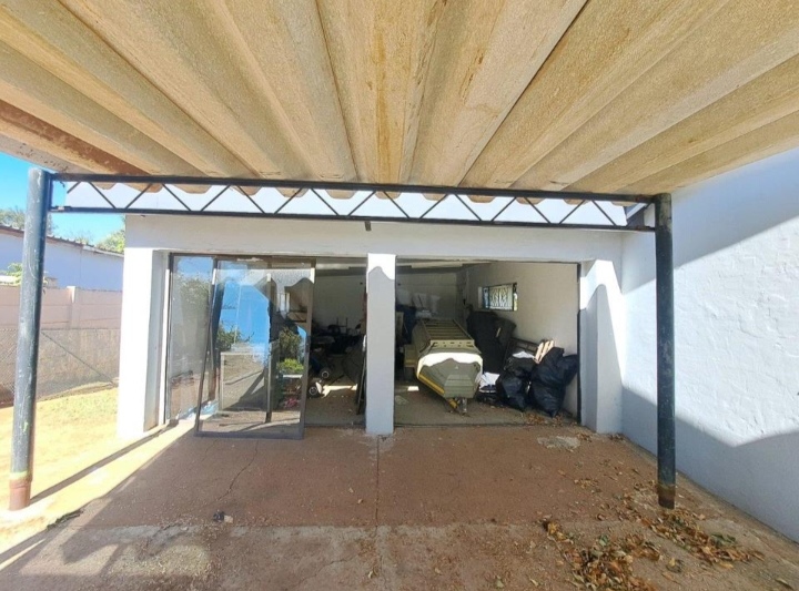 4 Bedroom Property for Sale in Roosheuwel North West